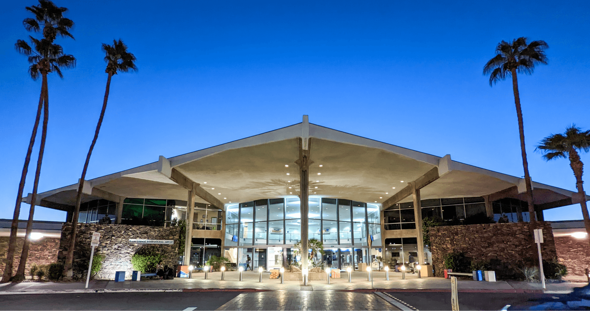 Parking - Palm Springs International Airport (PSP) - Palm Springs,  California